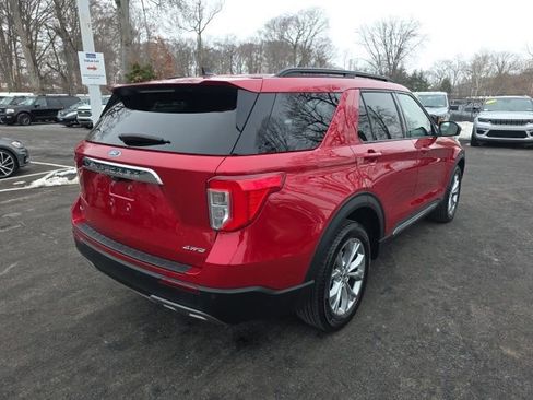 Used 2023 Ford Explorer XLT w/ Equipment Group 202A image 9