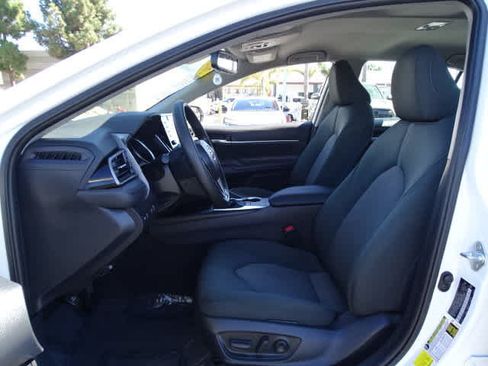 Used 2023 Toyota Camry LE w/ Convenience Package FWD image 17