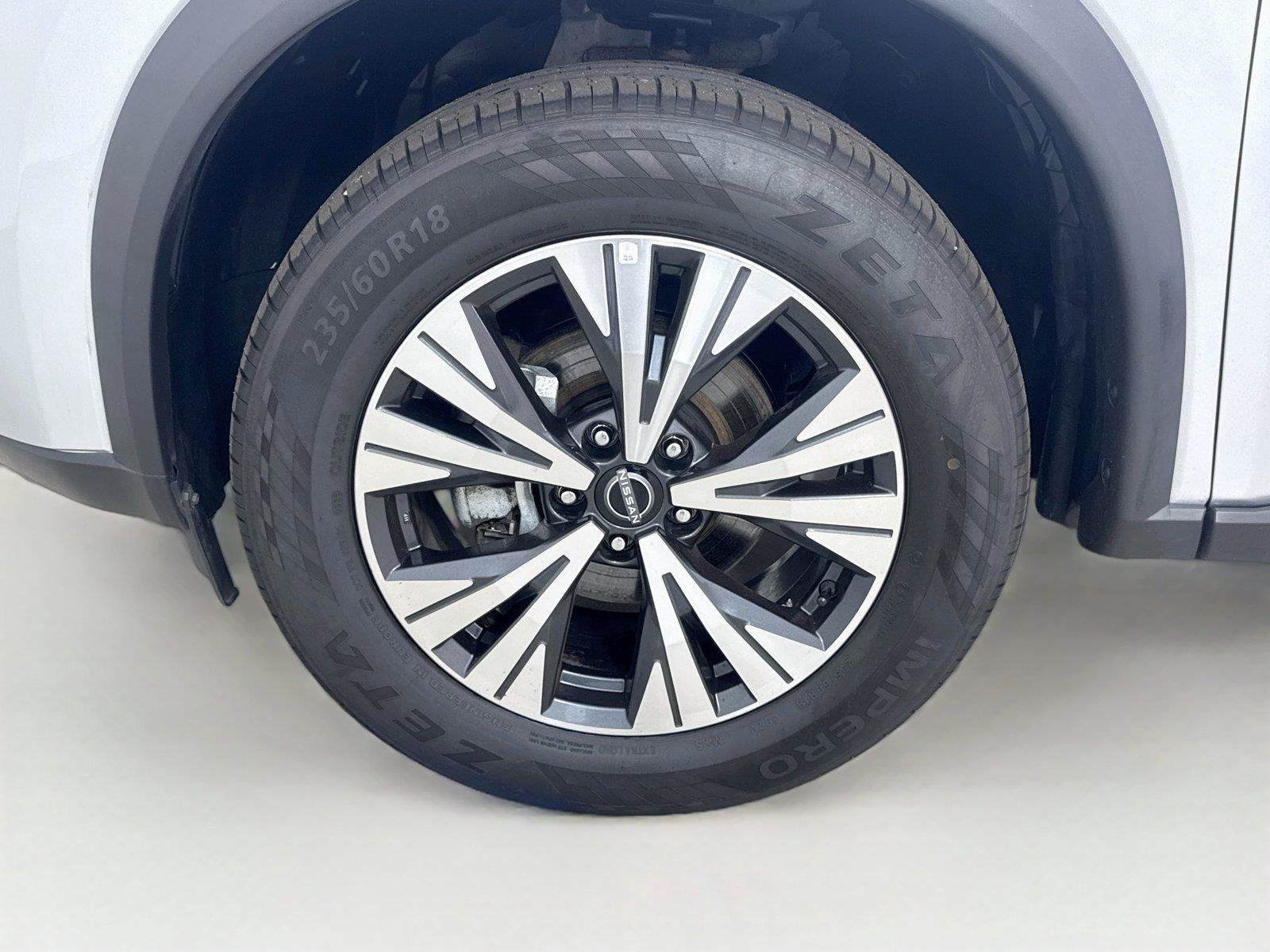 Used 2023 Nissan Rogue SV AWD/4WD image 28