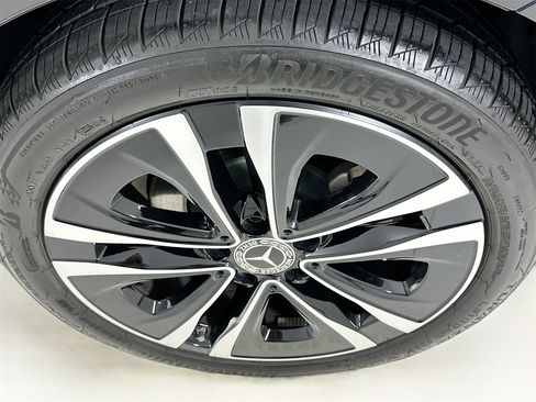 Used 2025 Mercedes-Benz CLA 250 image 32