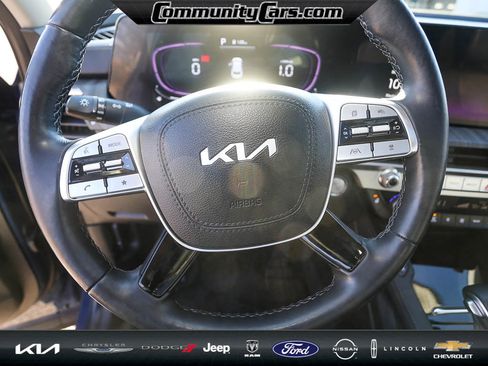 Used 2024 Kia Telluride EX image 15