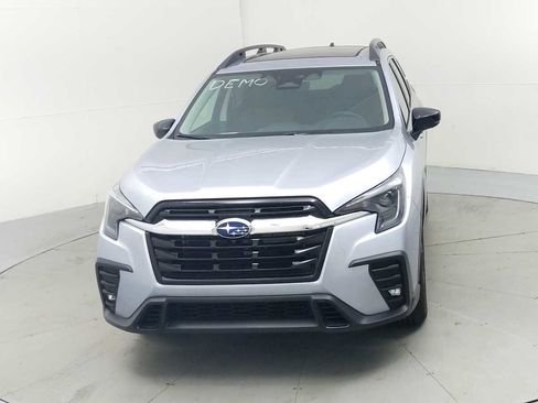 New 2025 Subaru Ascent Limited image 3