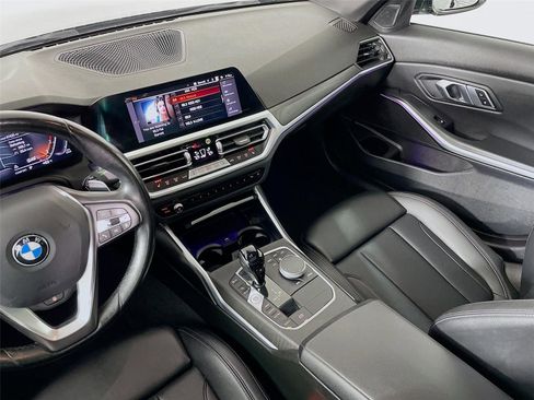 Used 2022 BMW 330i xDrive Sedan w/ Premium Package 2 image 27