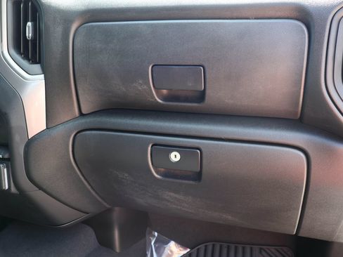 Used 2023 Chevrolet Silverado 1500 Custom AWD/4WD image 38