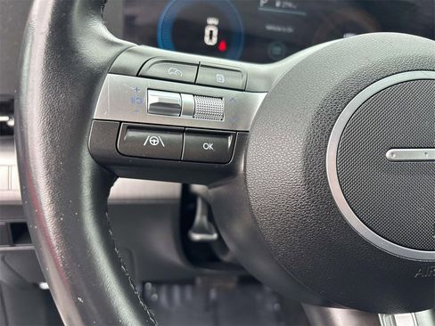 Used 2024 Hyundai Kona SEL image 18