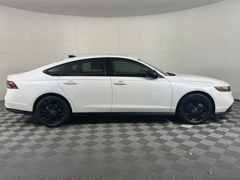 Used 2025 Honda Accord SE image 7