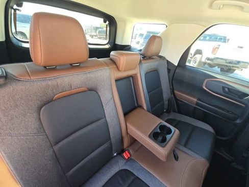 Used 2022 Ford Bronco Sport Outer Banks w/ Tech Package AWD/4WD image 16