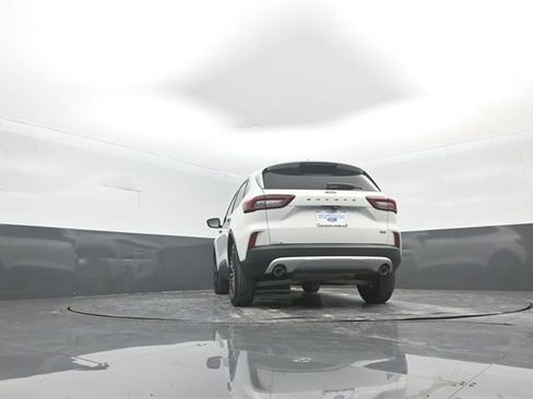 Certified 2025 Ford Escape Base w/ PHEV Premium Package image 31