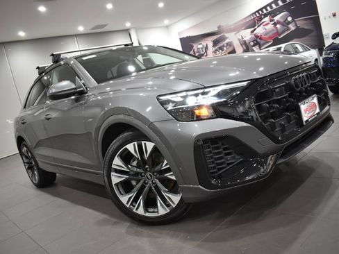 Used 2025 Audi Q8 Premium Plus w/ Premium Plus Package image 4