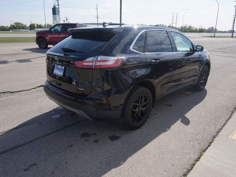 Used 2024 Ford Edge SEL w/ Convenience Package AWD/4WD image 5