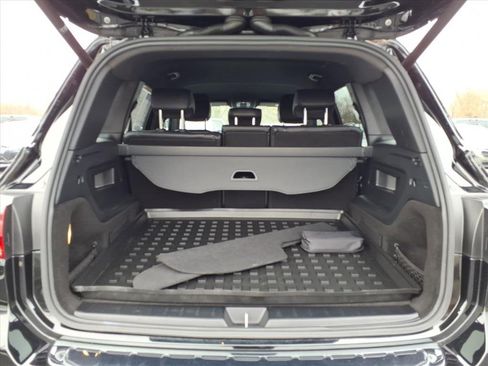 Used 2021 Mercedes-Benz GLB 250 4MATIC image 16