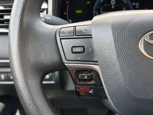 Certified 2025 Toyota Camry LE image 27