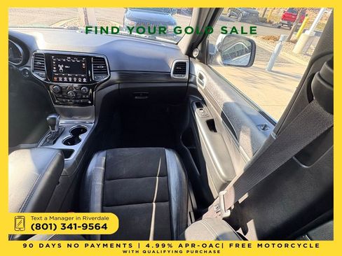 Used 2022 Jeep Grand Cherokee Laredo X image 13