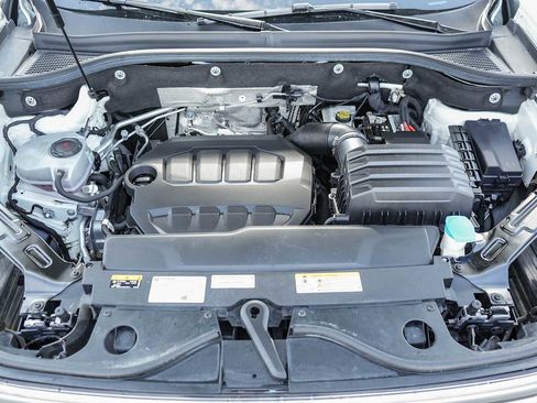 Certified 2024 Volkswagen Atlas SE image 27