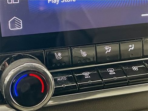 Used 2023 Chevrolet Colorado ZR2 w/ ZR2 Convenience Package III image 21