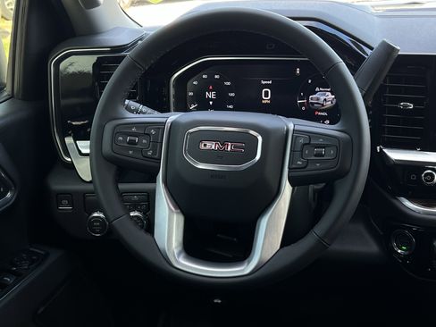 New 2026 GMC Sierra 1500 Elevation image 11