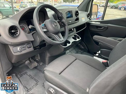 Used 2024 Mercedes-Benz Sprinter 2500 image 6