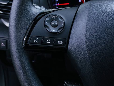 Used 2024 Mitsubishi Eclipse Cross Black Edition image 10