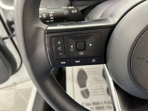 Used 2025 Nissan Kicks SV FWD image 23