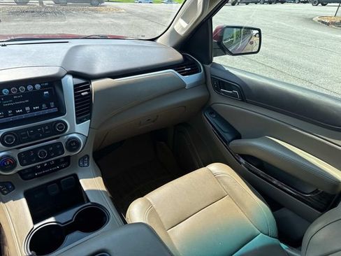 Used 2019 GMC Yukon SLT w/ Open Road Package AWD/4WD image 22