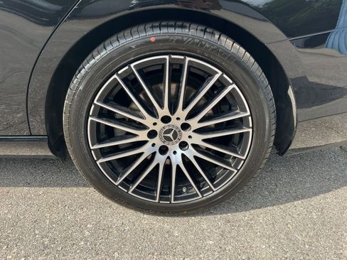 Used 2024 Mercedes-Benz C 300 Sedan image 31