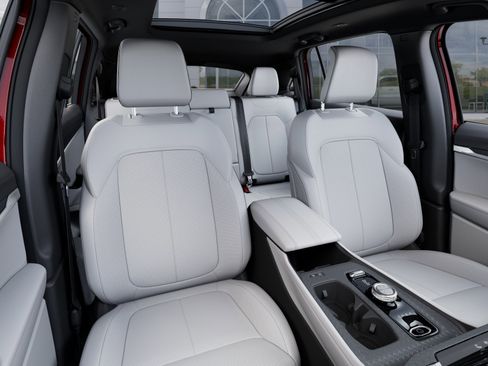 New 2025 Jeep Wagoneer S Limited image 29