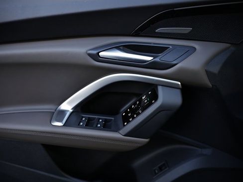 New 2025 Audi Q5 Premium Plus image 14