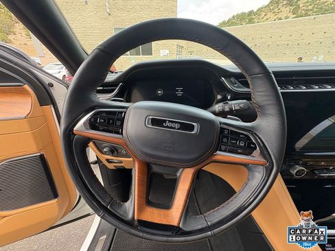 Used 2025 Jeep Grand Cherokee L Summit AWD/4WD image 2