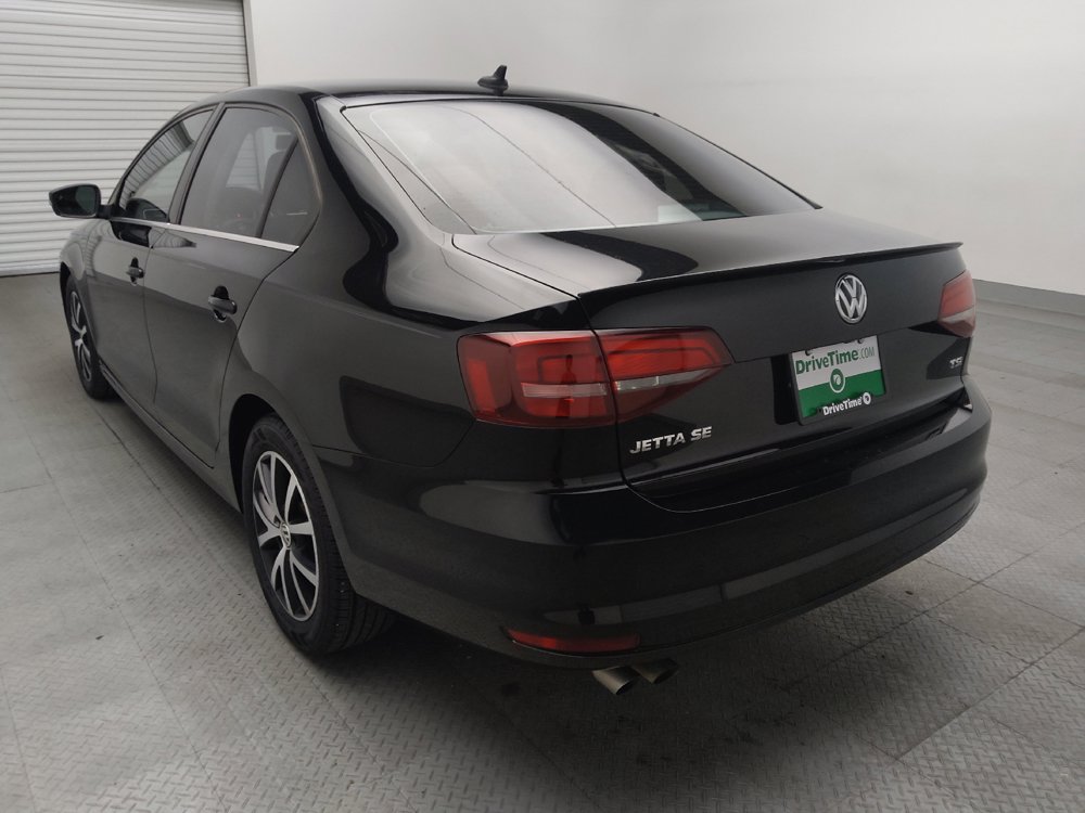 Used 2017 Volkswagen Jetta SE FWD image 5