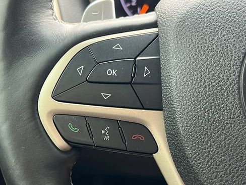 Used 2016 Jeep Grand Cherokee Limited AWD/4WD image 19