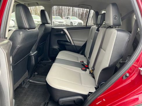 Used 2018 Toyota RAV4 Limited w/ All Weather Liner Package image 18