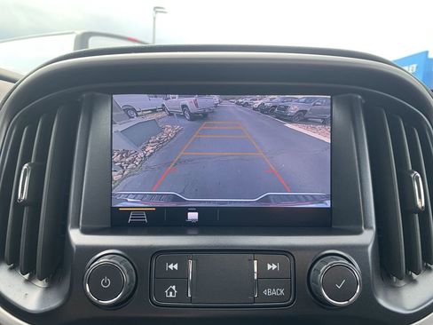 Used 2022 GMC Canyon AT4 w/ Trailering Package image 22