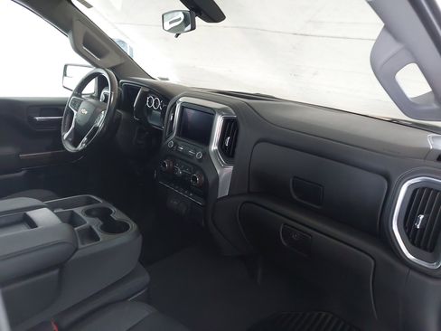 Used 2022 Chevrolet Silverado 1500 LT AWD/4WD image 29