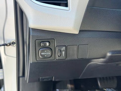 Used 2014 Toyota Corolla LE FWD image 20