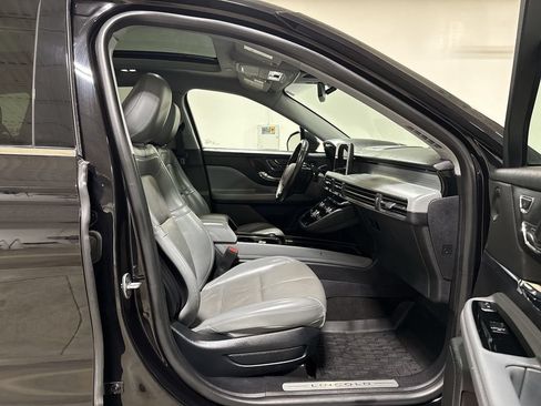 Used 2021 Lincoln Corsair Reserve w/ Equipment Group 201A FWD image 23