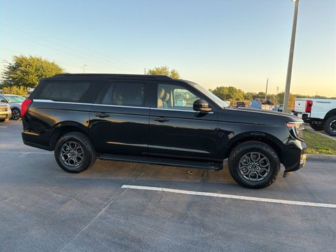 Used 2025 Ford Expedition Max Active image 2