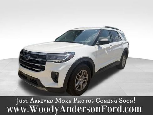 Used 2026 Ford Explorer Active w/ Active Comfort Package RWD image 1