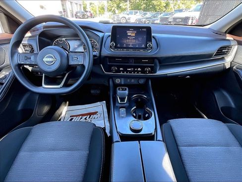 Used 2023 Nissan Rogue SV AWD/4WD image 21