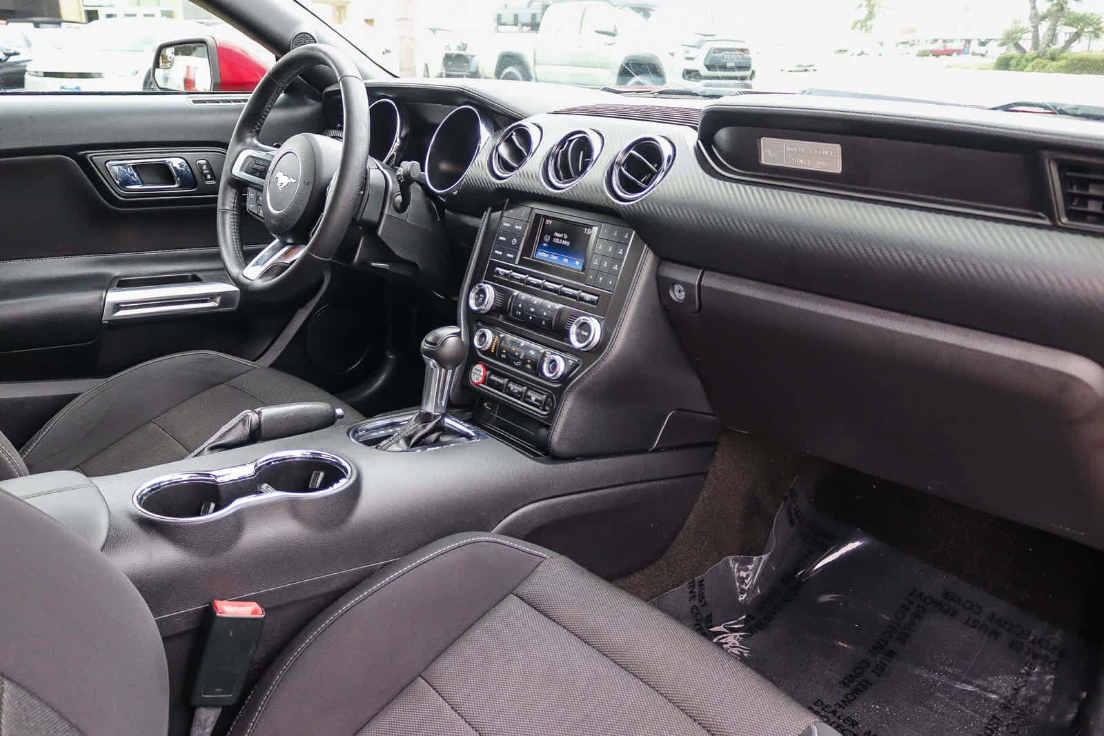 Used 2017 Ford Mustang Coupe RWD image 16