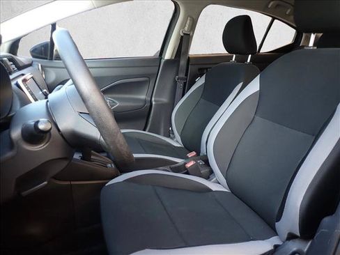 Used 2025 Nissan Versa S w/ Trunk Package FWD image 9