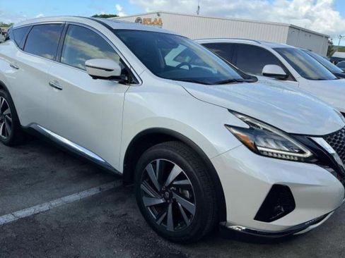 Used 2023 Nissan Murano SL w/ SL Moonroof Package image 3