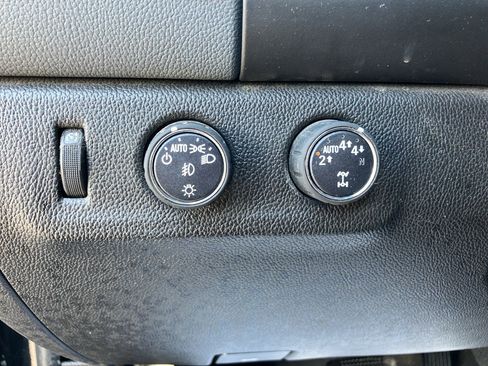 Used 2019 Chevrolet Colorado Z71 AWD/4WD image 17