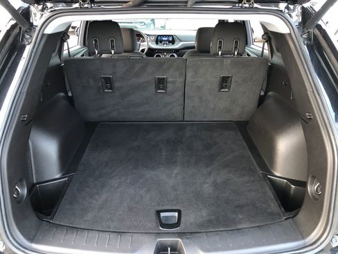 Used 2020 Chevrolet Blazer LT image 16