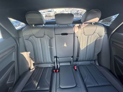 Certified 2025 Audi Q5 2.0T Premium image 28