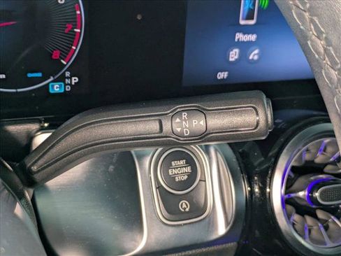 Certified 2025 Mercedes-Benz GLB 250 image 12