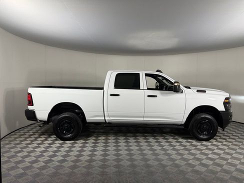 Used 2025 RAM 2500 Tradesman AWD/4WD image 7