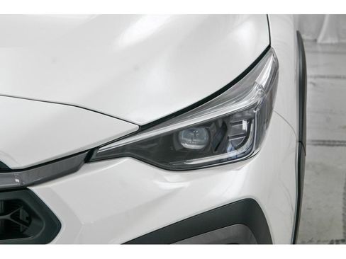 Used 2025 Subaru Crosstrek 2.5i Limited w/ Crosstrek Mirror Package image 9