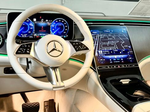 Certified 2023 Mercedes-Benz EQE 350+ 4MATIC SUV image 35