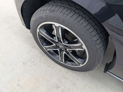 Used 2021 Ford Expedition Limited image 10