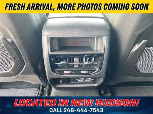 Used 2025 Jeep Grand Cherokee Altitude image 20